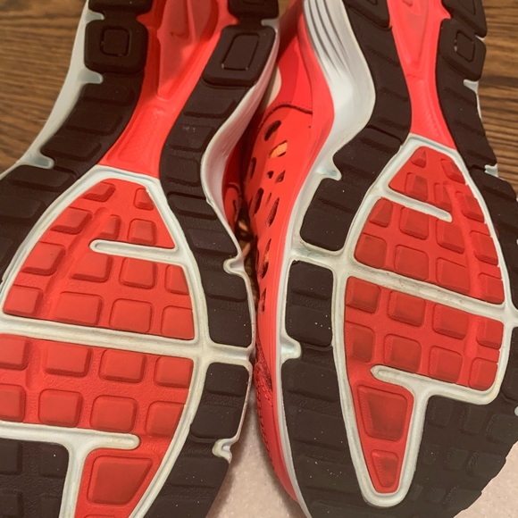 Nike Dual Fusion Running Sneakers - Picture 3 of 7